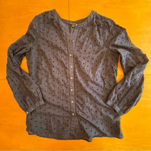 Talbots M navy blue eyelet, lightweight, long sleeve button front blouse top - Picture 1 of 11